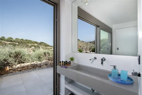 Luxury Villa Sea View heated infinity pool, 5 bedrooms in Crete property for sale For Super Rich