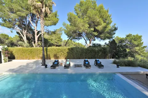Modern Villa Gym views of the entire coast of the Salinas area, 6 bedrooms in Sant Jordi De Ses Salines - Ibiza New for sale For Super Rich