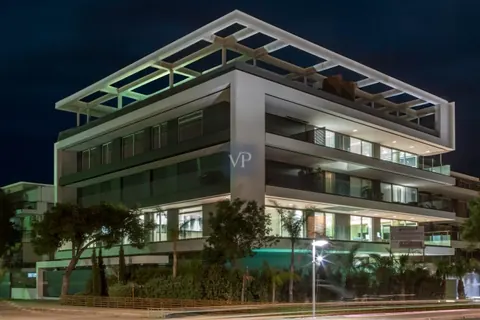 Luxury Penthouse Panoramic views of the surrounding area of Athens Riviera and golf Roof garden with pool, 4 bedrooms in Glyfada