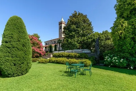 Medieval Villa Lake View Prestigious Period , 7 bedrooms in Lesa - Lake Maggiore properties for sale For Super Rich