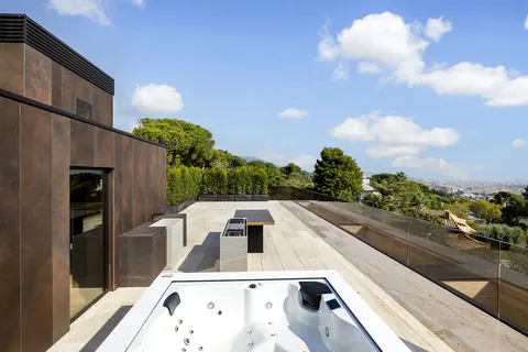 Luxury Villa Panoramic View with spectacular swimming pool, 6 bedrooms in Barcelona prix for sale For Super Rich