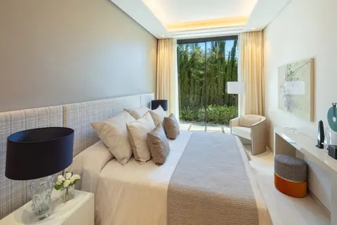 Modern Villa Aurora, heart of the Golf Valley Infinity Pool, 6 bedrooms in La Cerquilla, Nueva Andalucia - Marbella luxury for sale For Super Rich