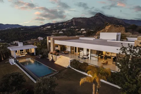 Luxury Villa Sea views of Gibraltar and Mediterranean Golf course, 6 bedrooms in Benahavis - Marbella