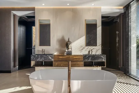 Luxury Villa Sea views of Gibraltar and Mediterranean Golf course, 6 bedrooms in Benahavis - Marbella best for sale For Super Rich