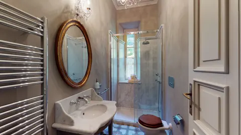 Premium Villa breathtaking views of the Lombard shore Terrace overlooking the lake, 12 bedrooms in Oggebbio image for sale For Super Rich