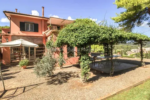 Elegant Villa Panoramic View Walking Distance of The Waterfront, 8 bedrooms in Monte Argentario - Tuscany search for sale For Super Rich