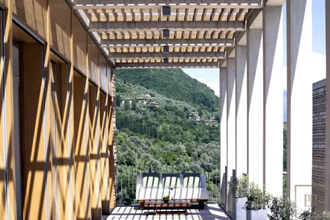 Architectural Villa Awarded ArchiStar private SPA, Fitness & sauna, 4 bedrooms in Lake Garda Classified ads for sale For Super Rich