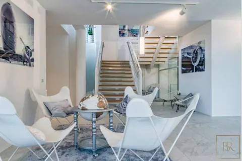 High-end Villa 5-Stars Resort unique views of Gardone Riviera town, 4 bedrooms in Lake Garda ads for sale For Super Rich