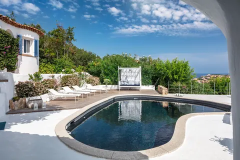 mediterranean  Villa wonderful pool breathtaking views, 4 bedrooms in Arzachena - Sardinia image for sale For Super Rich