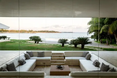 Luxury Villa Seafront & Private beach Salt water infinity pool & jacuzzi, 6 bedrooms in Casa de Campo value for sale For Super Rich
