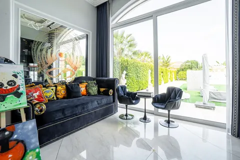 Signature Villa Crescent Road Residence Carat XXII, 7 bedrooms in Palm Jumeirah - Dubai photos for sale For Super Rich