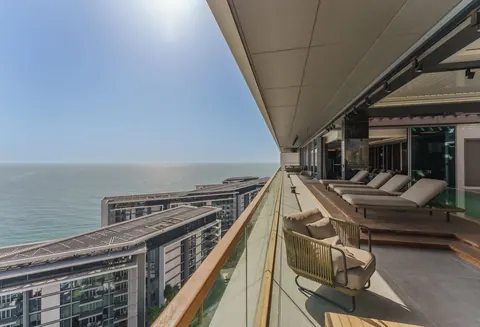 Luxury Penthouse Uninterrupted Sea Views in Bluewaters Private pool & Jacuzzi, 4 bedrooms in Dubai search for sale For Super Rich