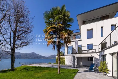 Luxury Villa front lake  swimming pool, wellness and fitness area, 6 bedrooms in Angera - Lake Maggiore buy for sale For Super Rich