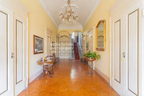 Century 18th Villa Lake View and park, 10 bedrooms in Tremezzina - Lake Como prix for sale For Super Rich