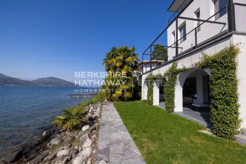 Luxury Villa front lake  swimming pool, wellness and fitness area, 6 bedrooms in Angera - Lake Maggiore search for sale For Super Rich