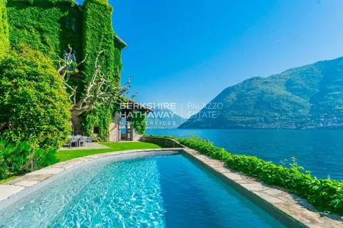 Century 17th House Panoramic view, swimming pool and pier, 16 bedrooms in Brienno - Lake Como