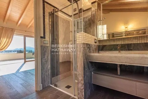 Luxury Villa, heated swimming pool , 6 bedrooms in Stresa prix for sale For Super Rich