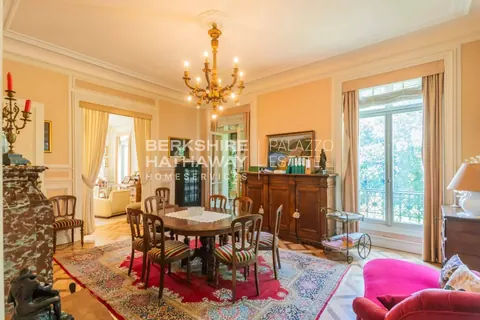 Historic Villa Lake View, direct access to a private beach, Coming soon bedrooms in Gerra ads for sale For Super Rich