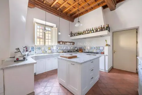 Country Villa Panoramic View of the surrounding valley, 9 bedrooms in Florence prix for sale For Super Rich