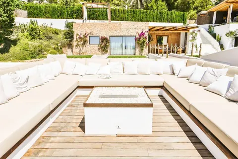 Premium Villa Beach Front with access to the private beach, 6 bedrooms in Ibiza value for sale For Super Rich Premium Villa Beach Front with access to the private beach, 6 bedrooms in Ibiza value for sale For Super Rich