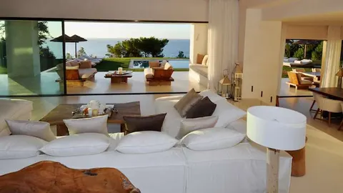 Premium Villa Beach Front with access to the private beach, 6 bedrooms in Ibiza Classified ads for sale For Super Rich Premium Villa Beach Front with access to the private beach, 6 bedrooms in Ibiza Classified ads for sale For Super Rich
