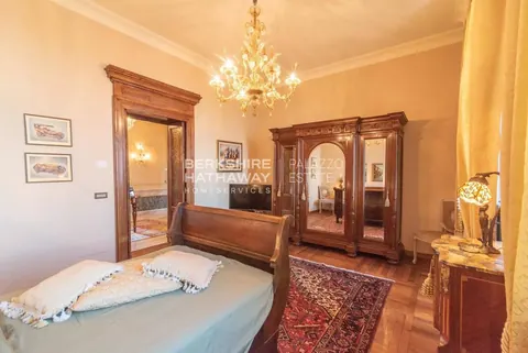 Art Nouveau Villa Panoramic View Lakefront, 7 bedrooms in Lesa - Lake Maggiore top for sale For Super Rich