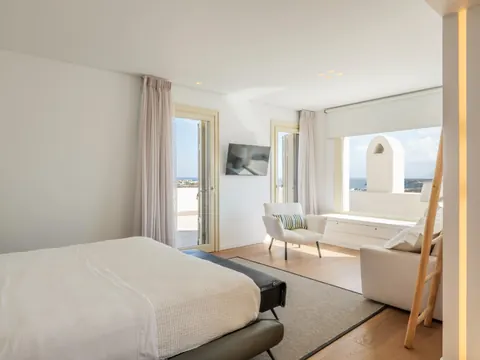 Architectural Villa Sea View, breathtaking natural beauty, 6 bedrooms in Paros best for sale For Super Rich