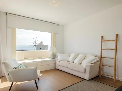 Architectural Villa Sea View, breathtaking natural beauty, 6 bedrooms in Paros value for sale For Super Rich