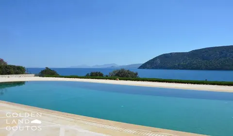 Luxury Villa Beach Front Views of the islands of Spetses and Dokos, 11 bedrooms in Hermione available for sale For Super Rich