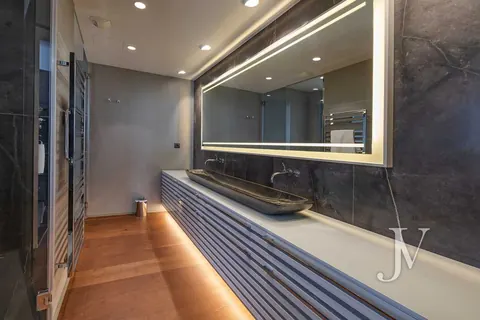 Luxury Apartment Panoramic View private swimming pool and Spa, 5 bedrooms in Madrid Classified ads for sale For Super Rich Luxury Apartment Panoramic View private swimming pool and Spa, 5 bedrooms in Madrid Classified ads for sale For Super Rich