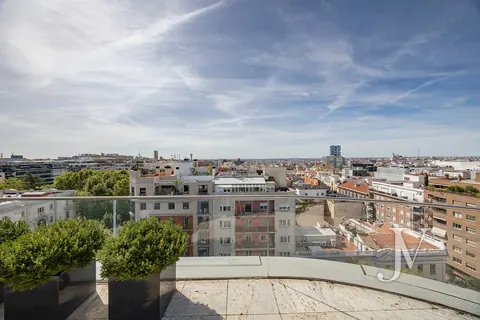 Luxury Apartment Panoramic View private swimming pool and Spa, 5 bedrooms in Madrid top for sale For Super Rich Luxury Apartment Panoramic View private swimming pool and Spa, 5 bedrooms in Madrid top for sale For Super Rich