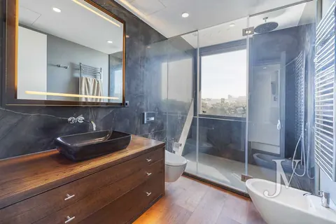 Luxury Apartment Panoramic View private swimming pool and Spa, 5 bedrooms in Madrid ads for sale For Super Rich Luxury Apartment Panoramic View private swimming pool and Spa, 5 bedrooms in Madrid ads for sale For Super Rich