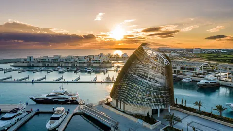 Luxury Penthouse Beach Front 25th-Floor Twisted Tower, 6 bedrooms in Ayia Napa Classified ads for sale For Super Rich