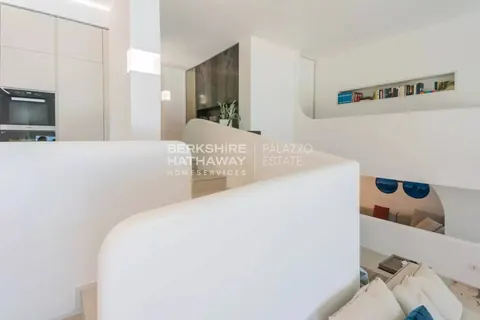 Luxury Villa Lakefront  Swimming pool, 5 bedrooms in Oliveto Lario - Lake Como exclusive for sale For Super Rich