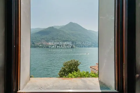 Century Castle Castello Thomson, 8 bedrooms in Carate Urio - Lake Como prix for sale For Super Rich