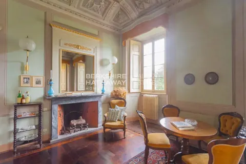 Century 18th Villa Lake View and park, 10 bedrooms in Tremezzina - Lake Como ads for sale For Super Rich
