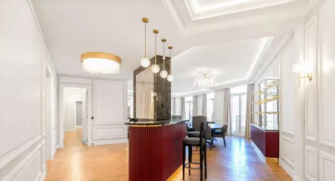 Luxury Apartment Panoramic View 5-minute walk from the Champs-Élysées, 4 bedrooms in Paris price for sale For Super Rich