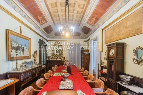 Century Castle Panoramic View of the lake, 27 bedrooms in Lesa - Lake Maggiore prix for sale For Super Rich
