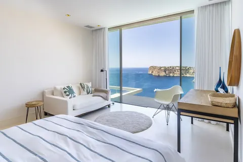 Luxury Villa Panoramic View pool with whirlpool, 5 bedrooms in Mallorca property for sale For Super Rich