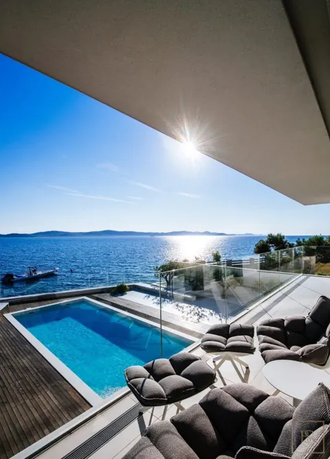 Premium Villa Beach Front private exit to the sea and beach, 6 bedrooms in Zadar prix for sale For Super Rich