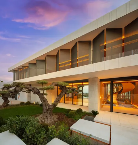 Architectural House Breathtaking views Mediterranean Sea & Golf Saltwater pool, 12 bedrooms in Los Flamingos - Marbella available for sale For Super Rich