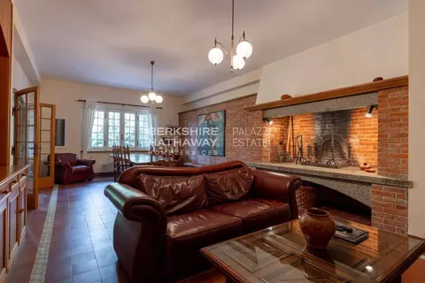 Colonial-style House Panoramic View 10-hectare park, 6 bedrooms in Massarosa photo for sale For Super Rich