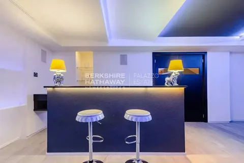 Architectural Villa Swimming pool, Spa, Sauna, whirlpool , 5 bedrooms in Forte dei Marmi photo for sale For Super Rich