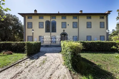 Century Villa 16th , 20 bedrooms in San Giuliano Terme best for sale For Super Rich