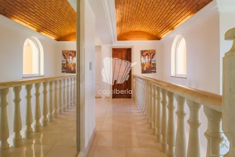 Premium Villa Fantastic view outdoor, Indoor pool & jacuzzi, 3 bedrooms in Porto de Mós - Lagos - Faro - Lagos image for sale For Super Rich