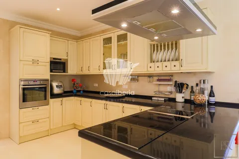 Premium Villa Fantastic view outdoor, Indoor pool & jacuzzi, 3 bedrooms in Porto de Mós - Lagos - Faro - Lagos expensive for sale For Super Rich