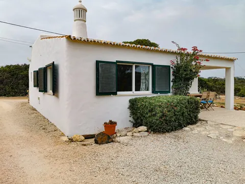 Premium House Seaside atop the cliffs, 5 bedrooms in Algarve ads for sale For Super Rich