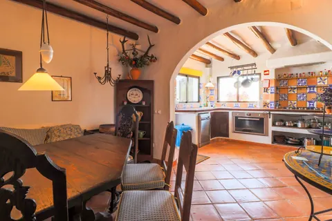 Premium House Seaside atop the cliffs, 5 bedrooms in Algarve exclusive for sale For Super Rich