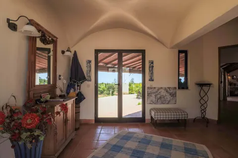 Premium House Seaside atop the cliffs, 5 bedrooms in Algarve ultra luxury for sale For Super Rich