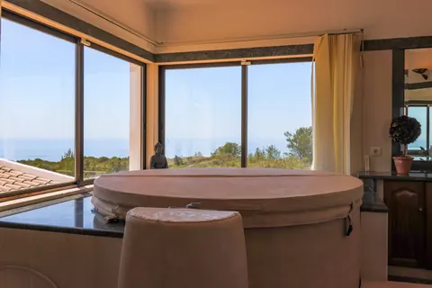 Premium House Seaside atop the cliffs, 5 bedrooms in Algarve unique for sale For Super Rich